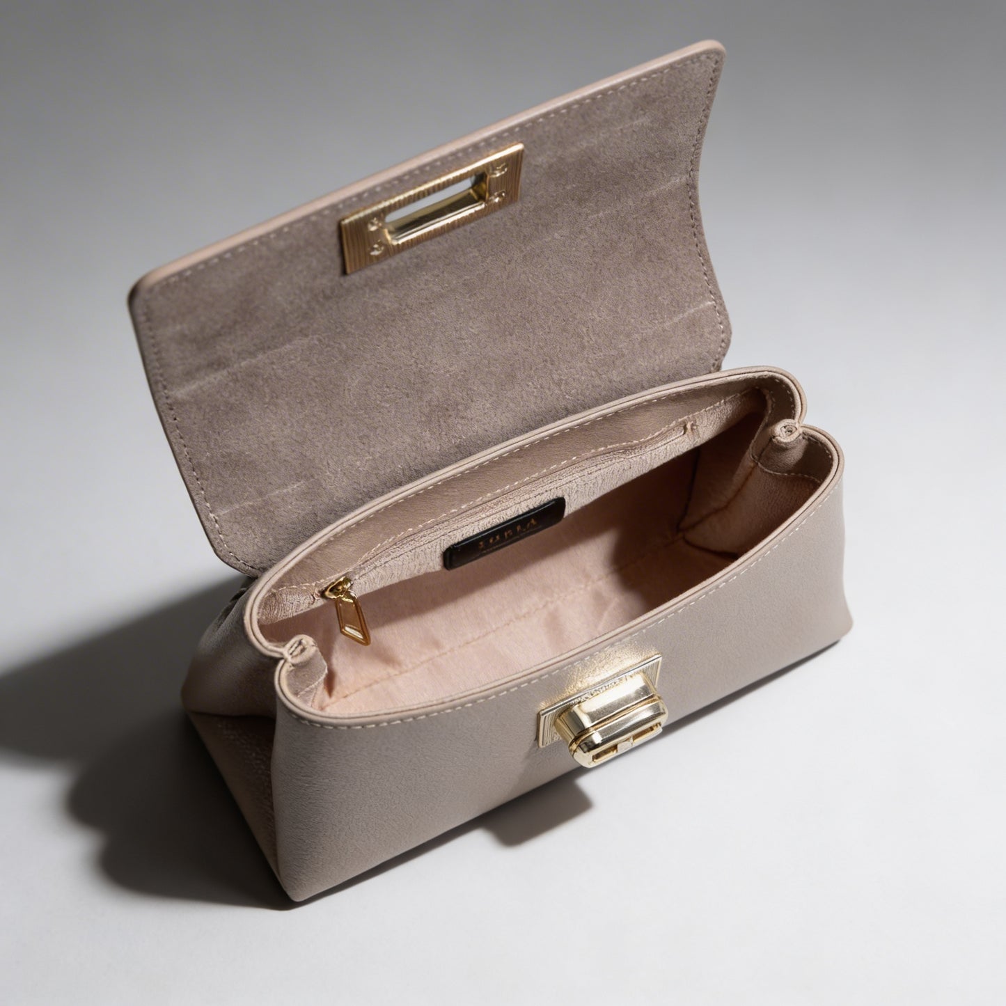 Aurelia Essence Square Bag