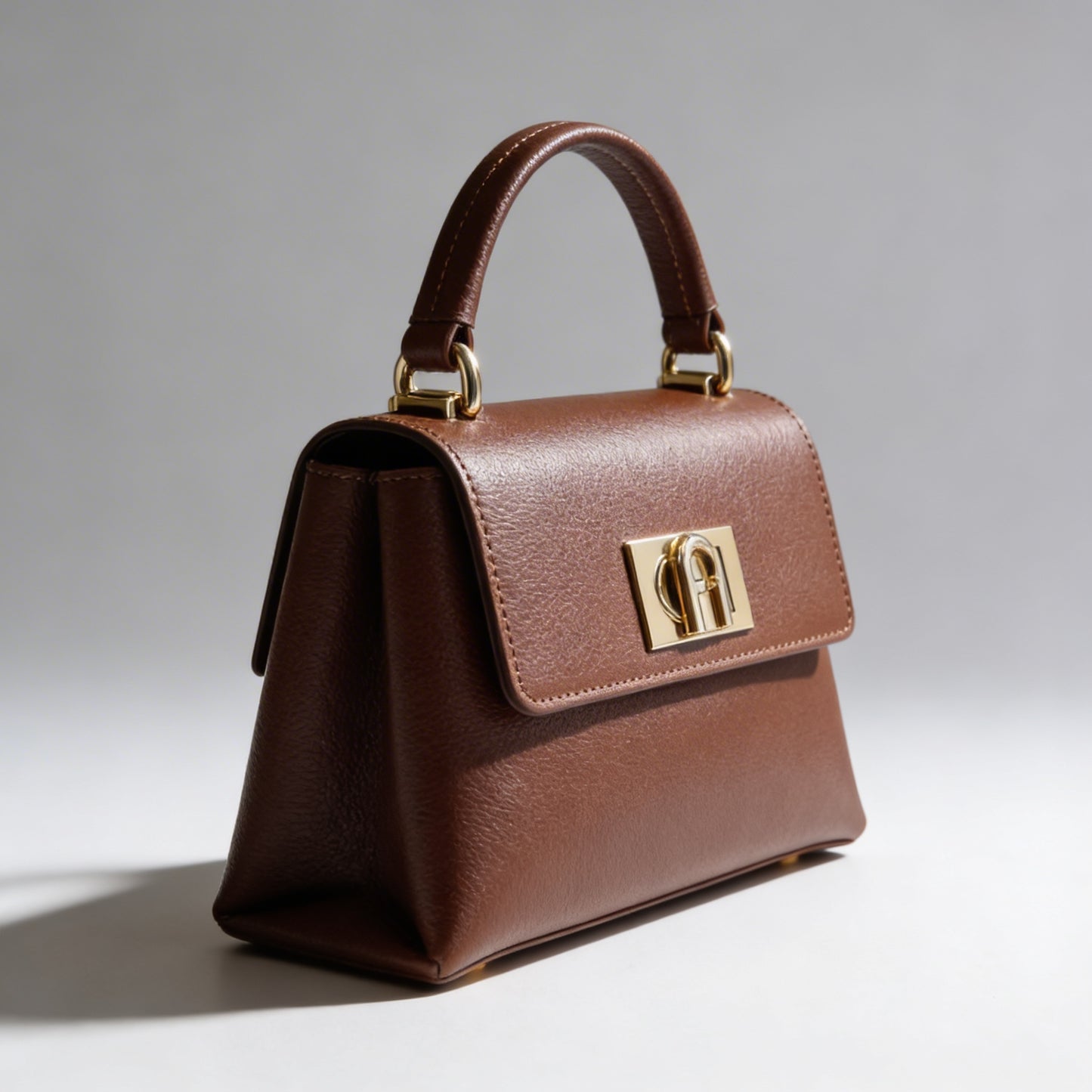 Aurelia Essence Square Bag