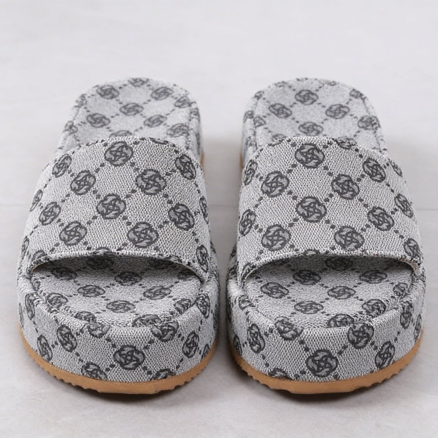 Valenza Elevated Comfort Slides