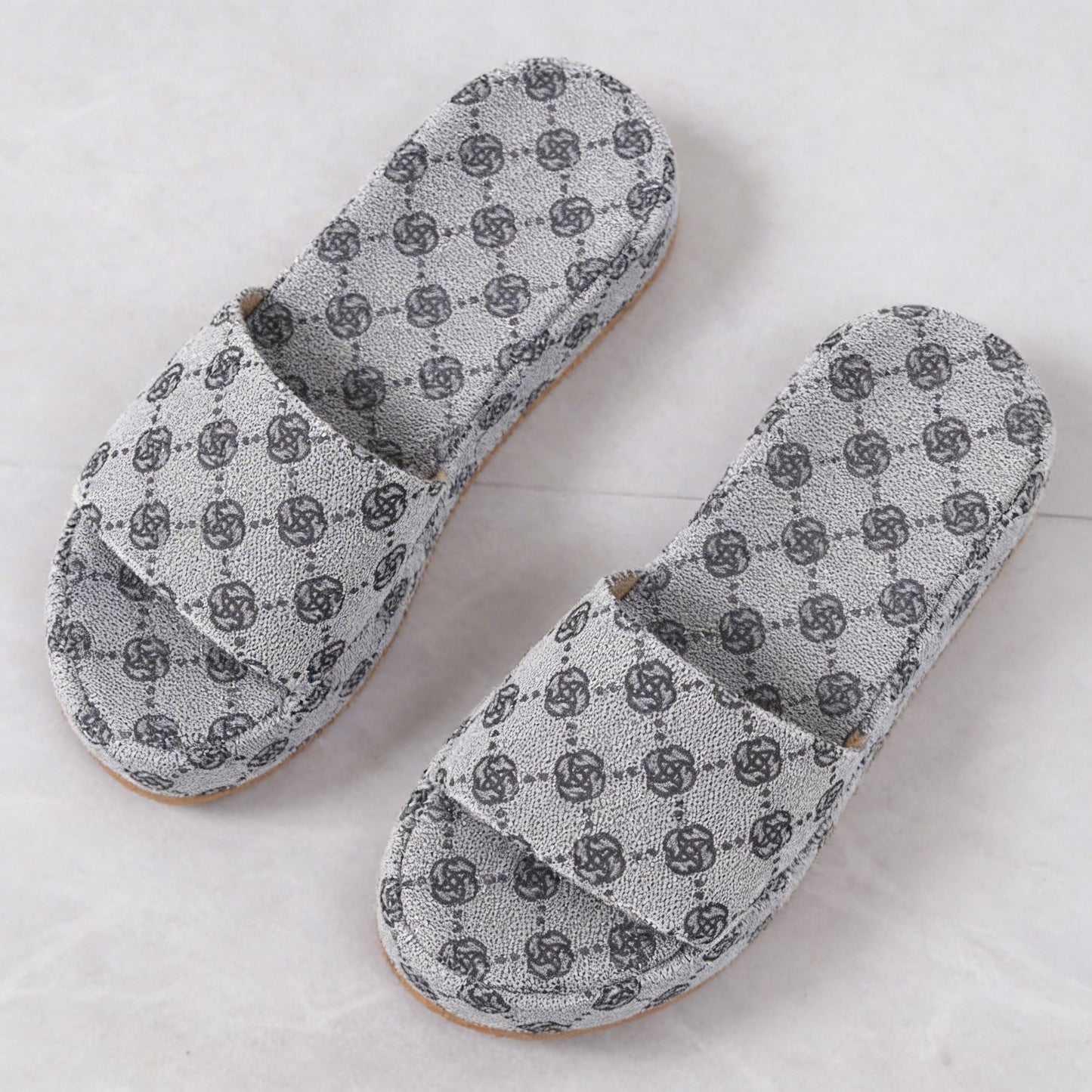 Valenza Elevated Comfort Slides