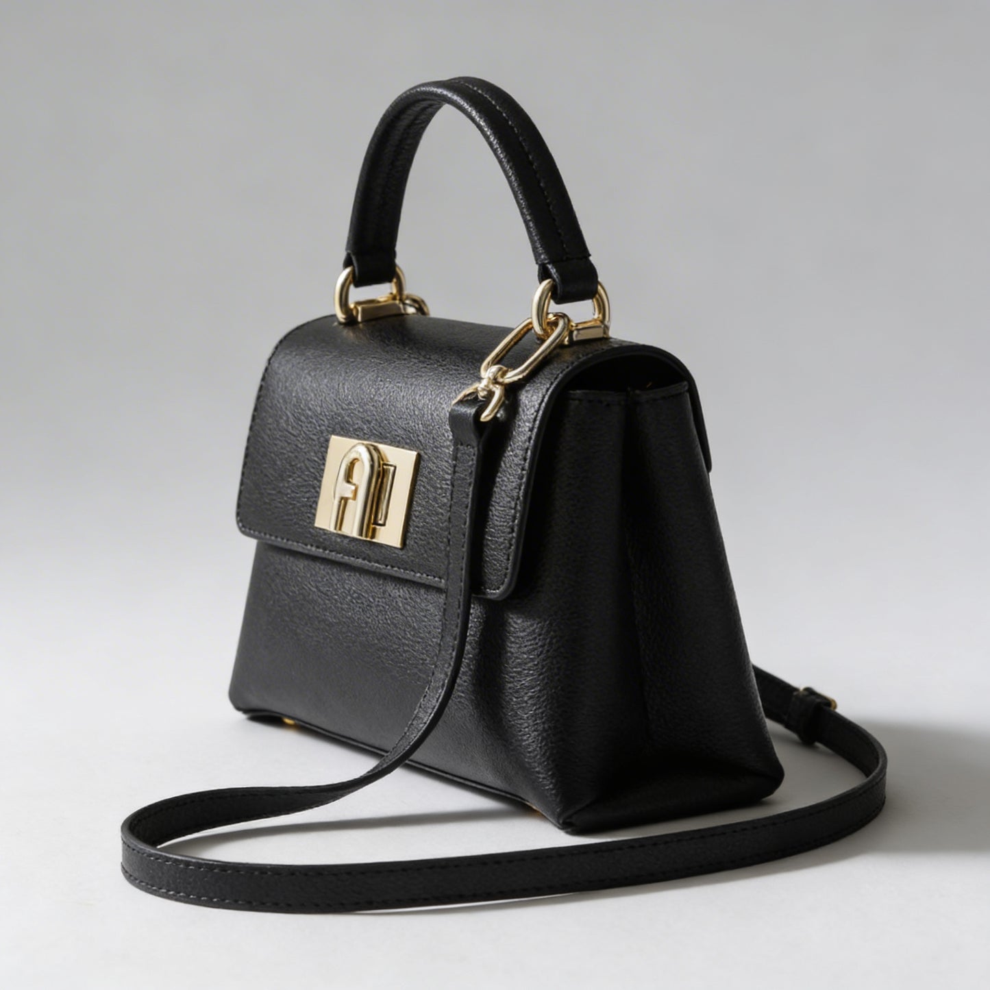 Aurelia Essence Square Bag