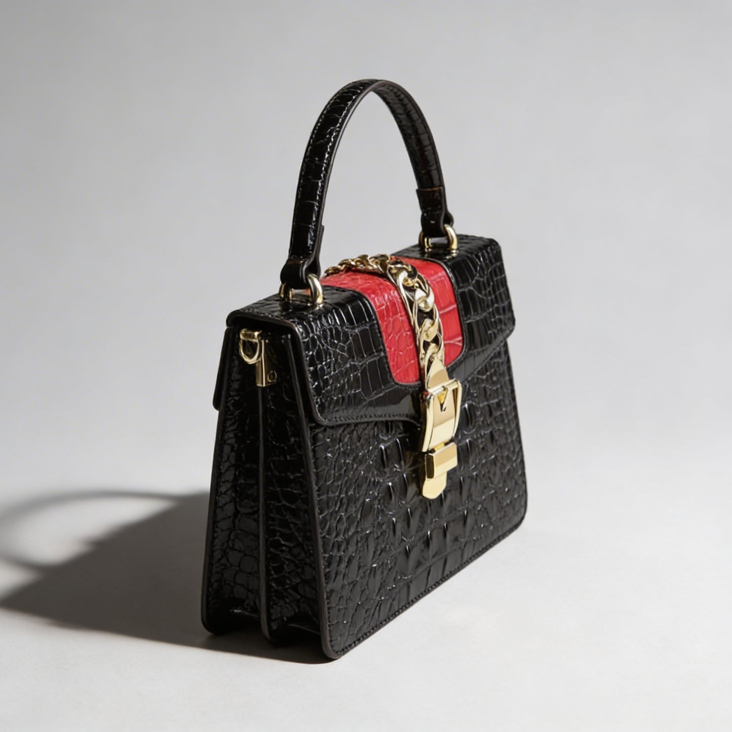 Aurelo Essence Messenger Purse