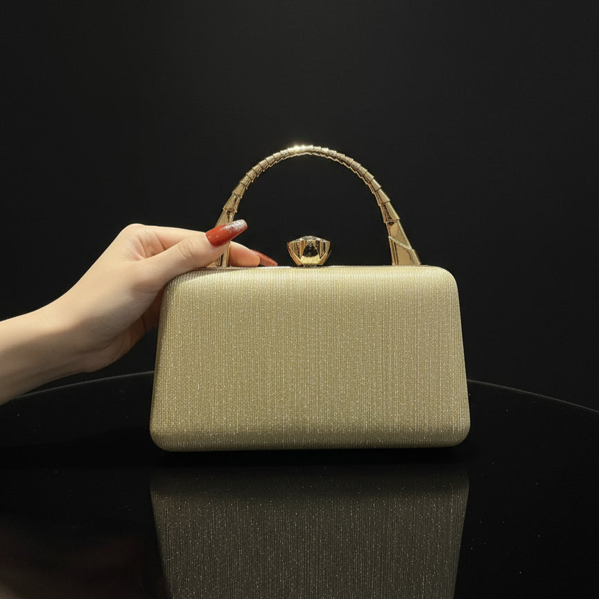 Novissi Sparkle Clutch