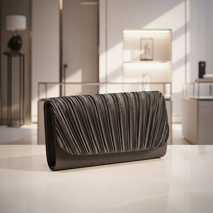 Vera Bold Clutch