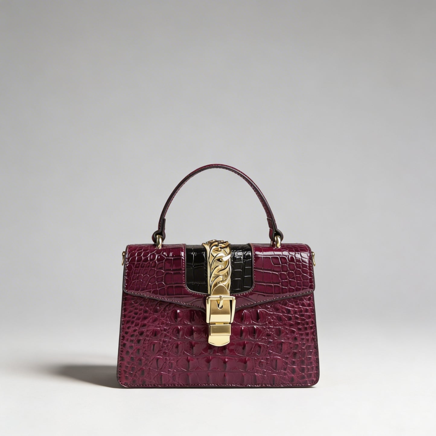 Aurelo Essence Messenger Purse