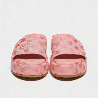 Valenza Elevated Comfort Slides