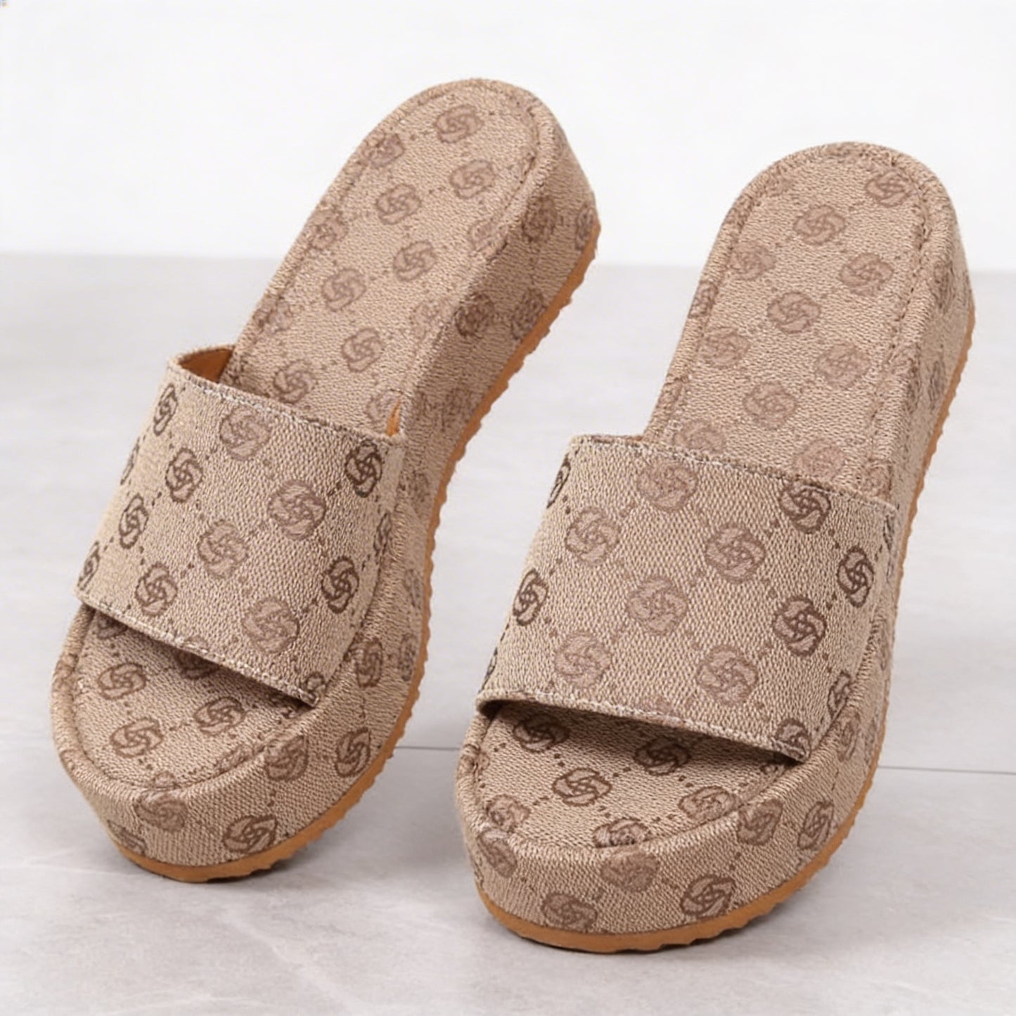 Valenza Elevated Comfort Slides