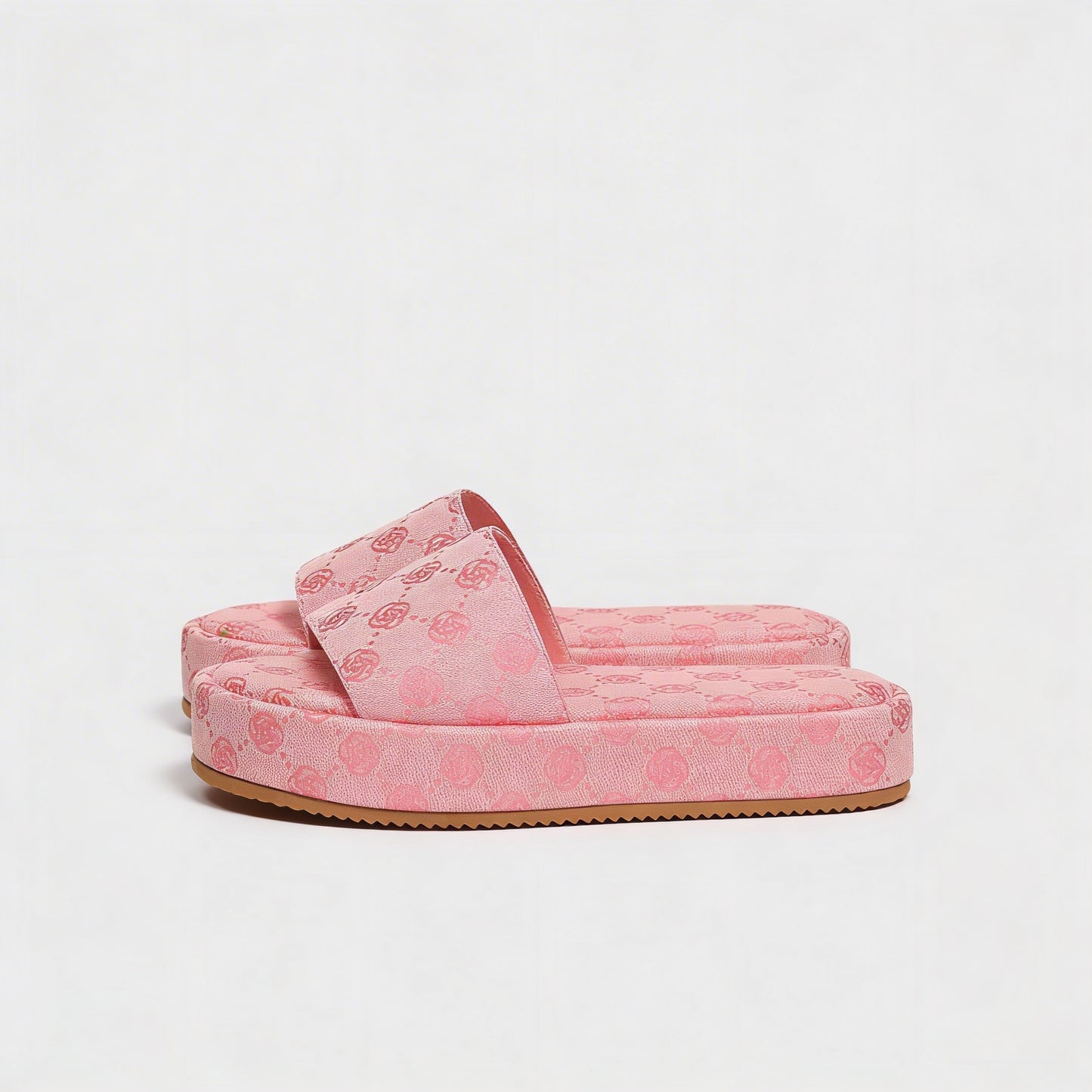 Valenza Elevated Comfort Slides